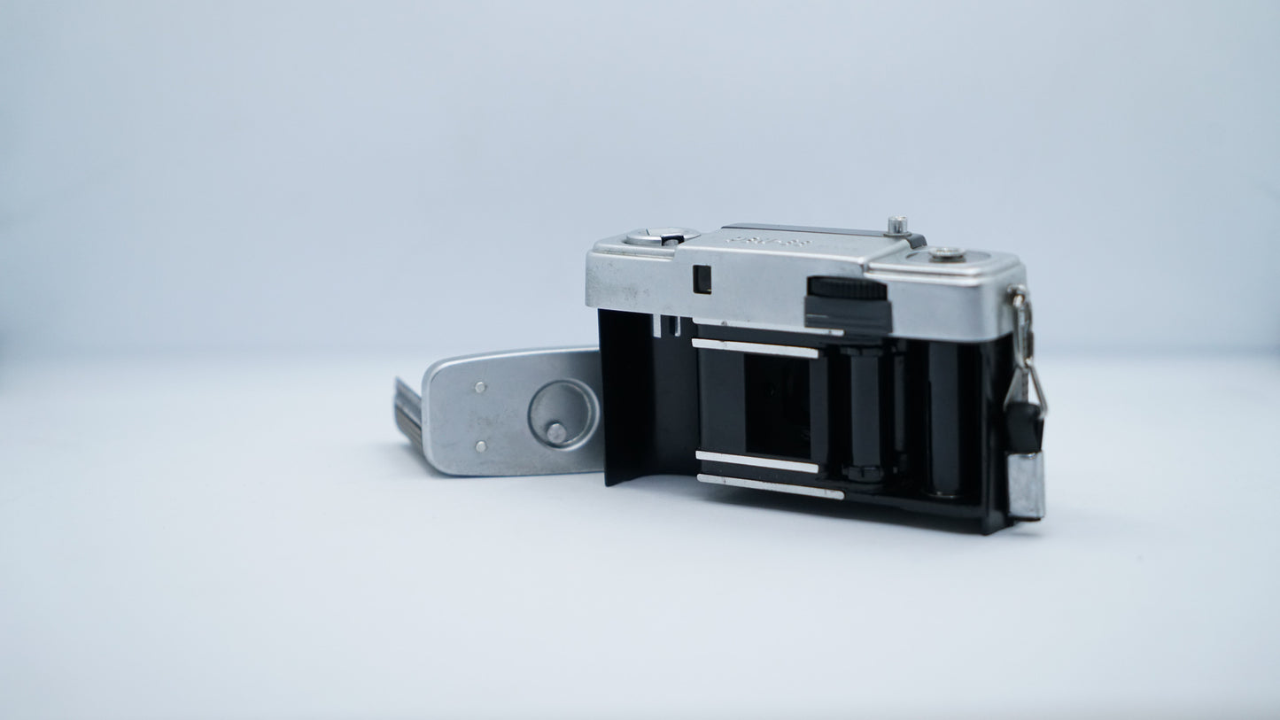 Olympus Pen EE