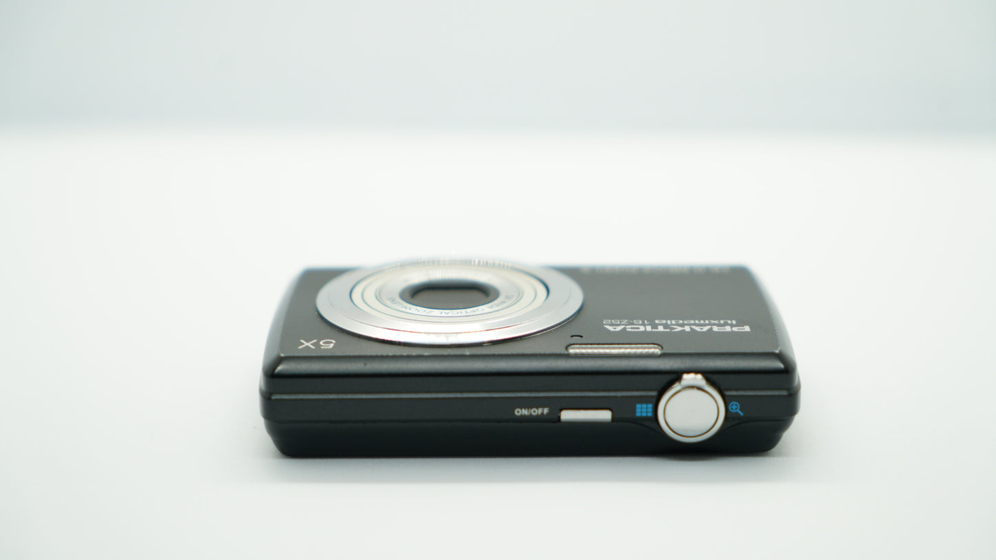 Praktica Luxmedia 16-ZS2 (Negra)