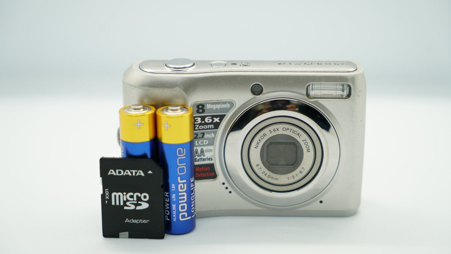 Nikon Coolpix L19 (Plateada)