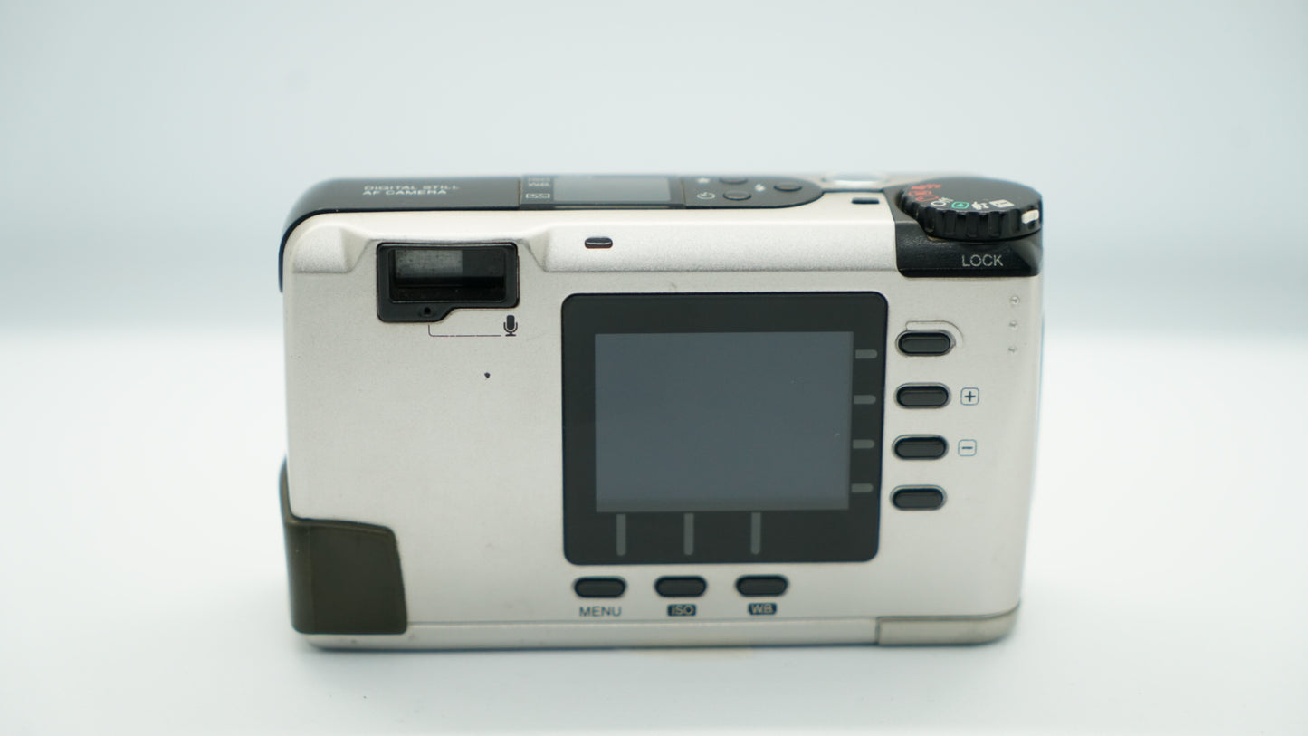 Epson PhotoPC 800Z (Plateada)