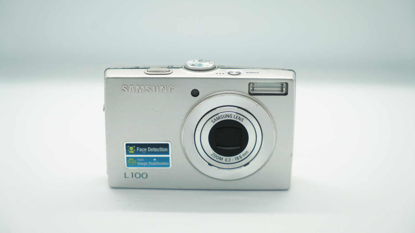 Samsung L100 (Plateada)