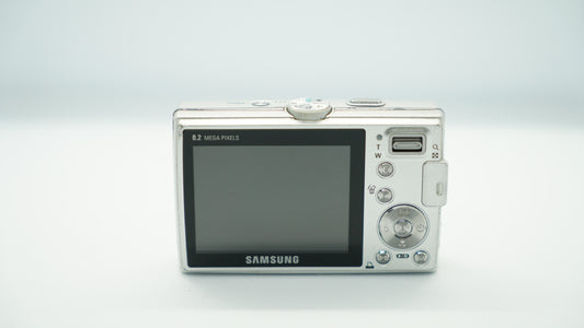 Samsung L100 (Plateada)