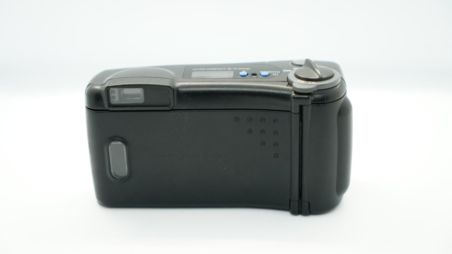 Olympus Infinity Zoom 2000 (Negra)