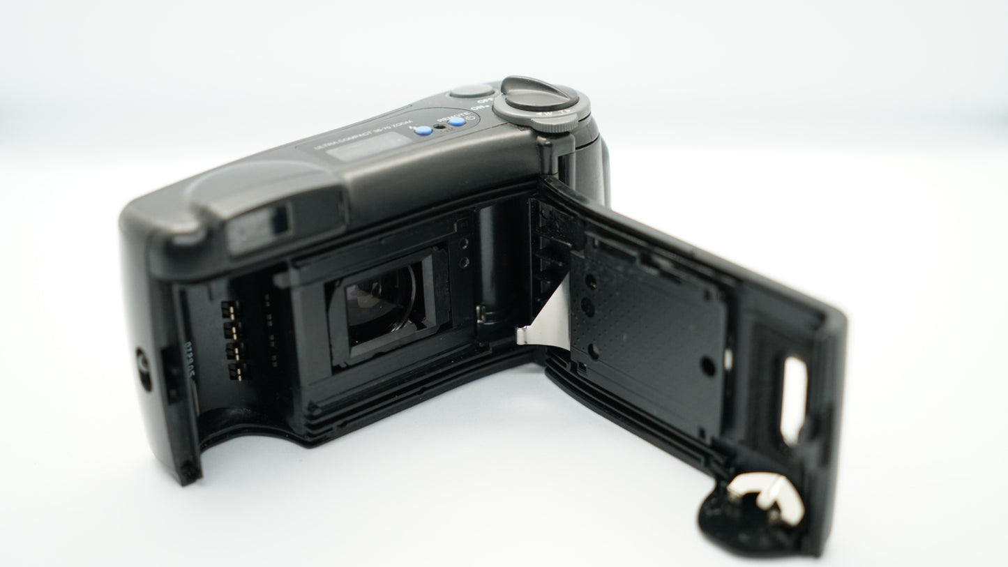 Olympus Infinity Zoom 2000 (Negra)