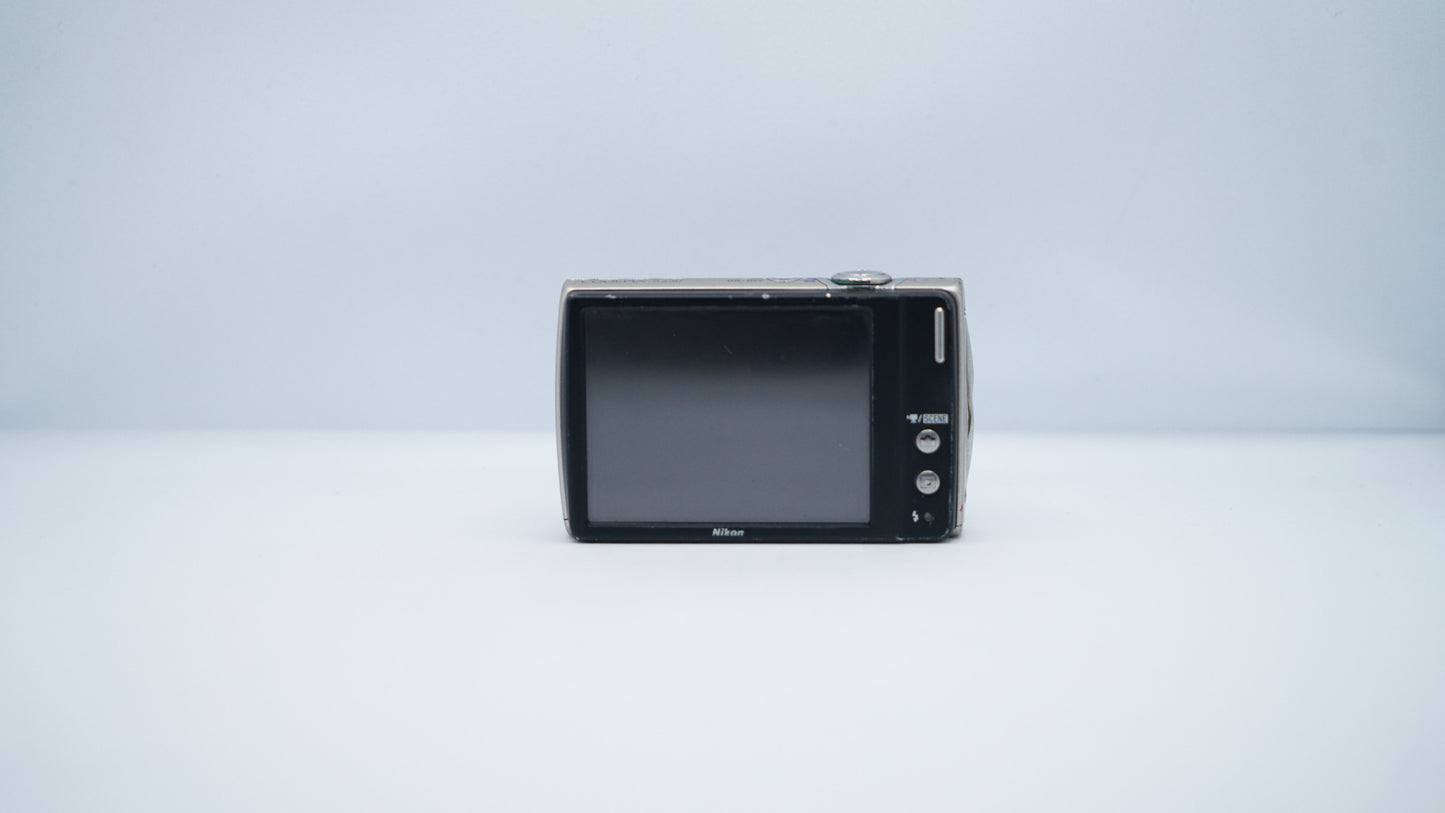 Nikon Coolpix S230