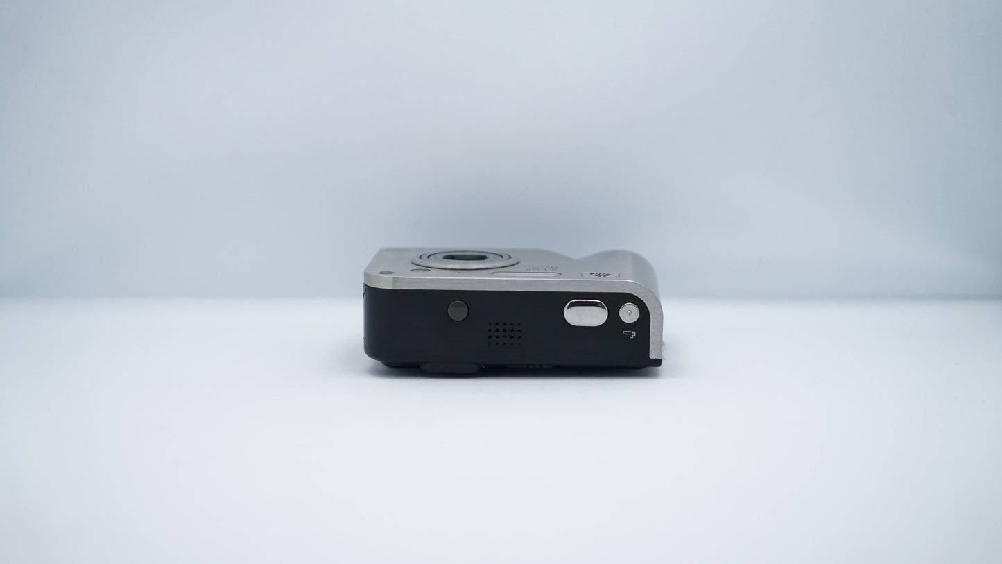 HP Photosmart R707