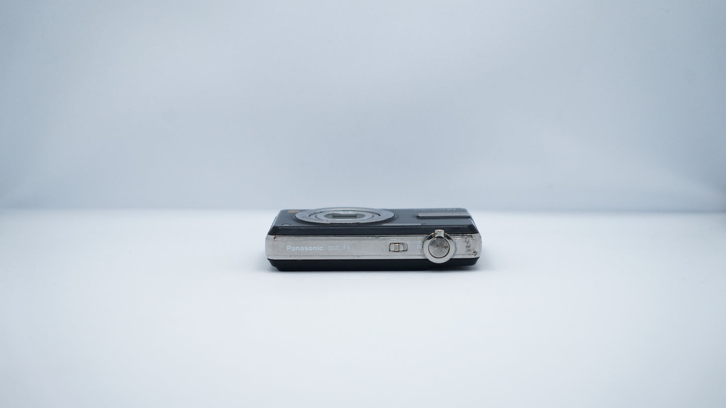 Panasonic Lumix DMC-F3