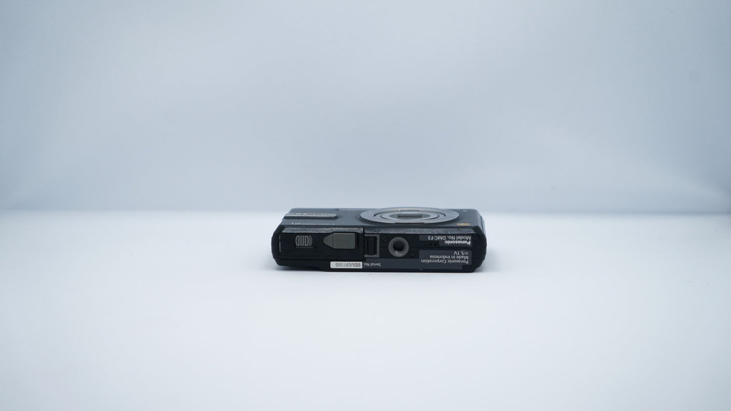 Panasonic Lumix DMC-F3