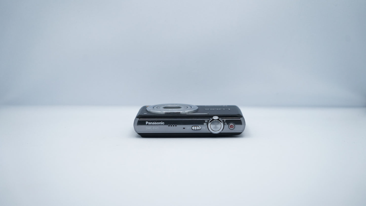 Panasonic Lumix DMC-FH1