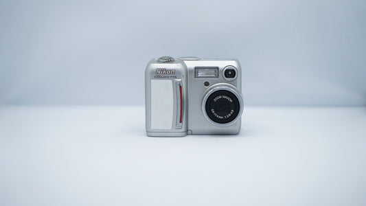 Nikon Coolpix 775
