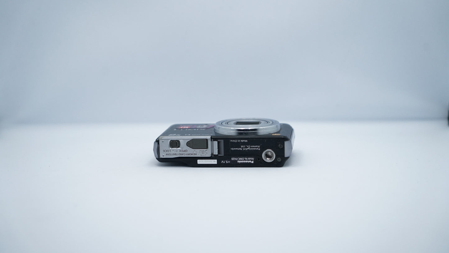 Panasonic Lumix FH20