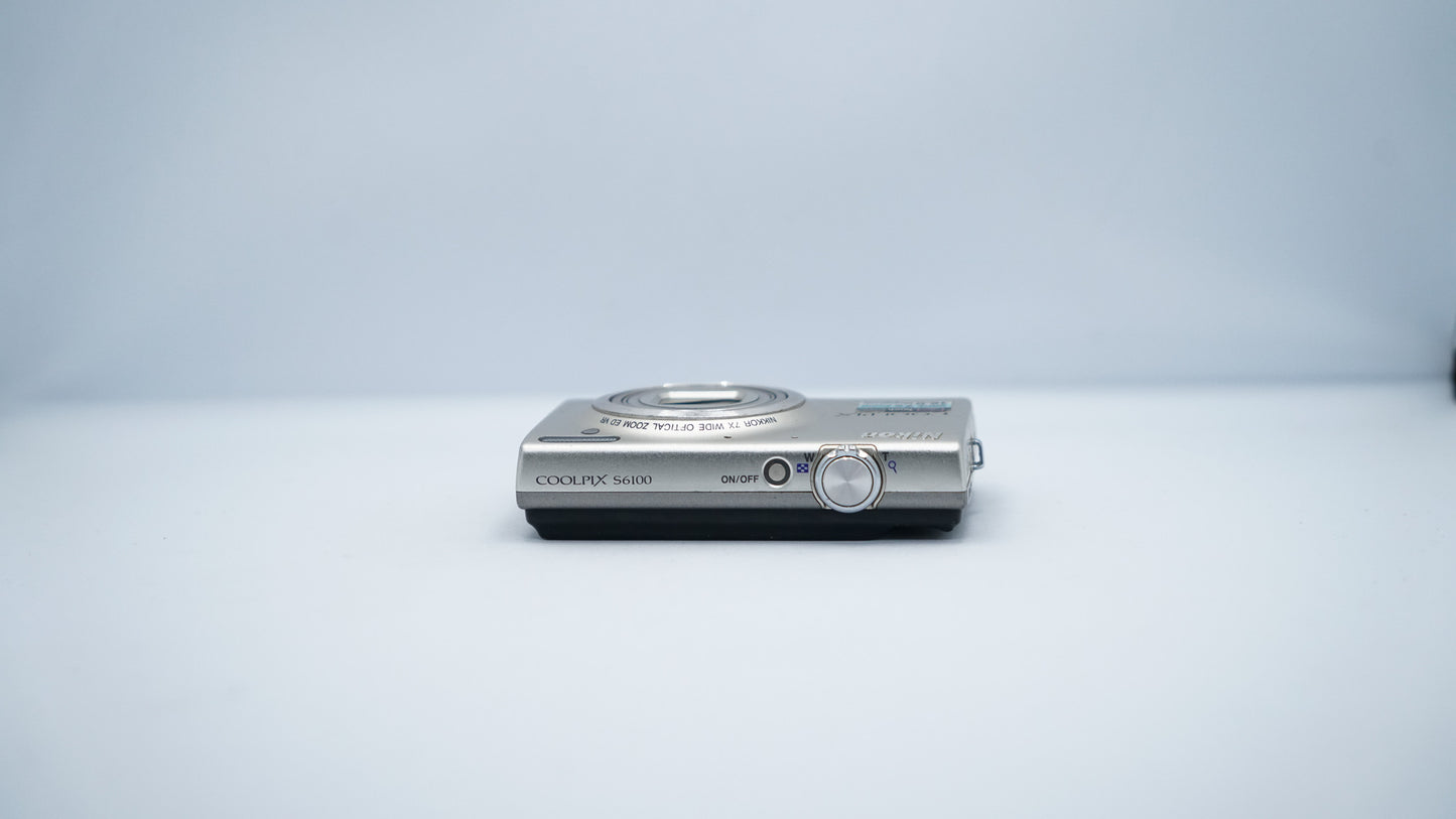 Nikon Coolpix S6100