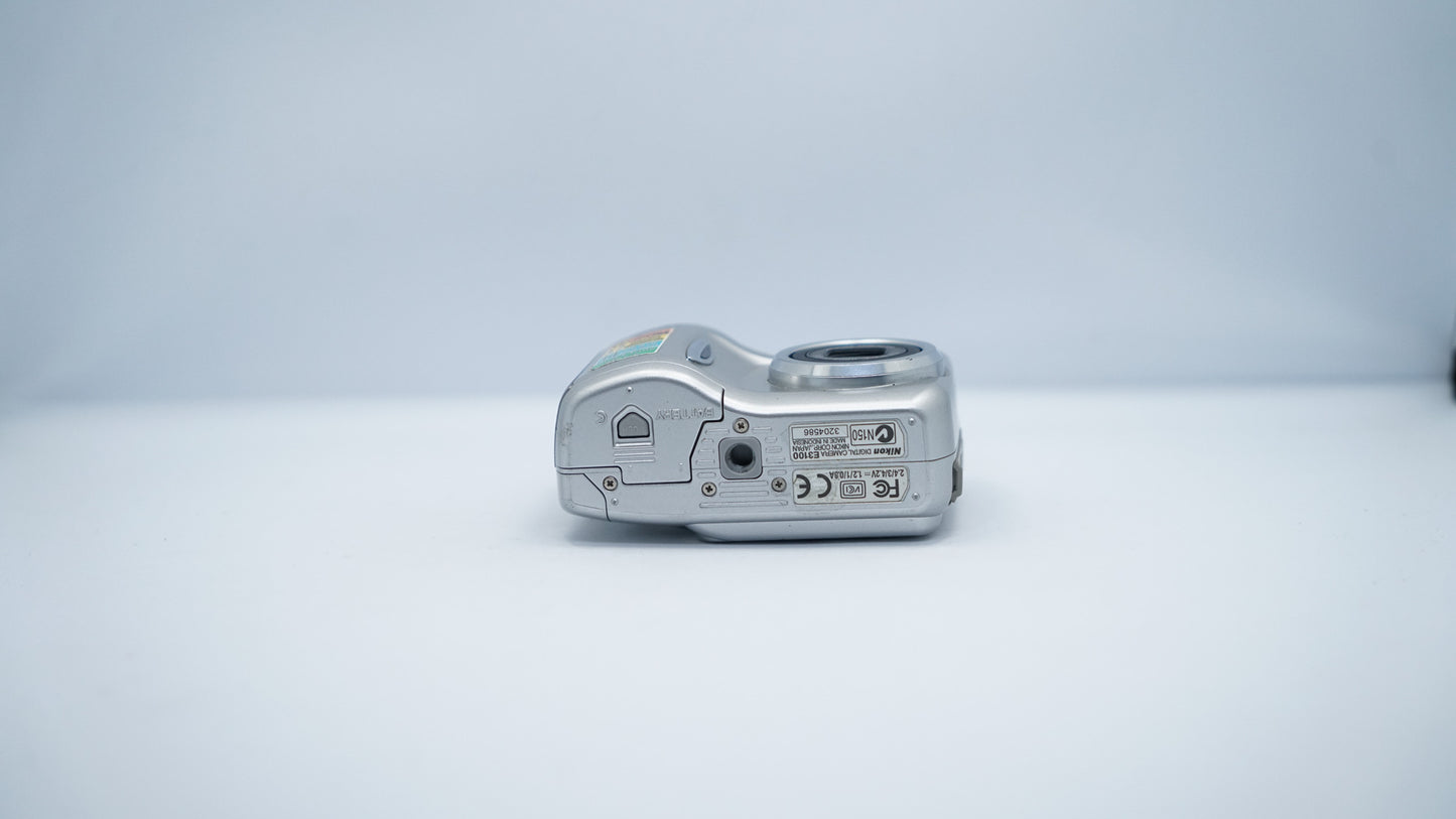 Nikon Coolpix 3100