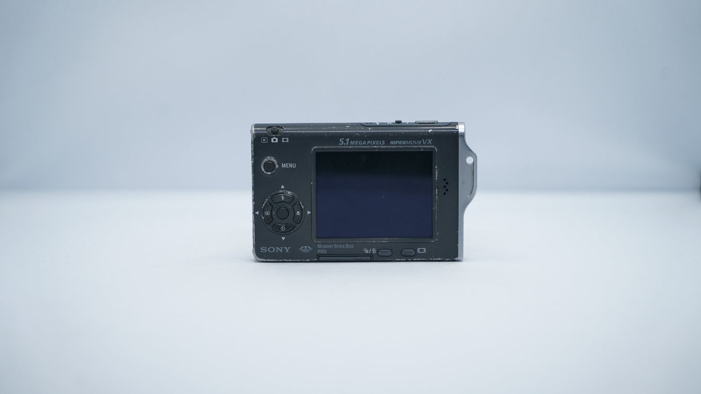 Sony Cyber-shot DSC-T7