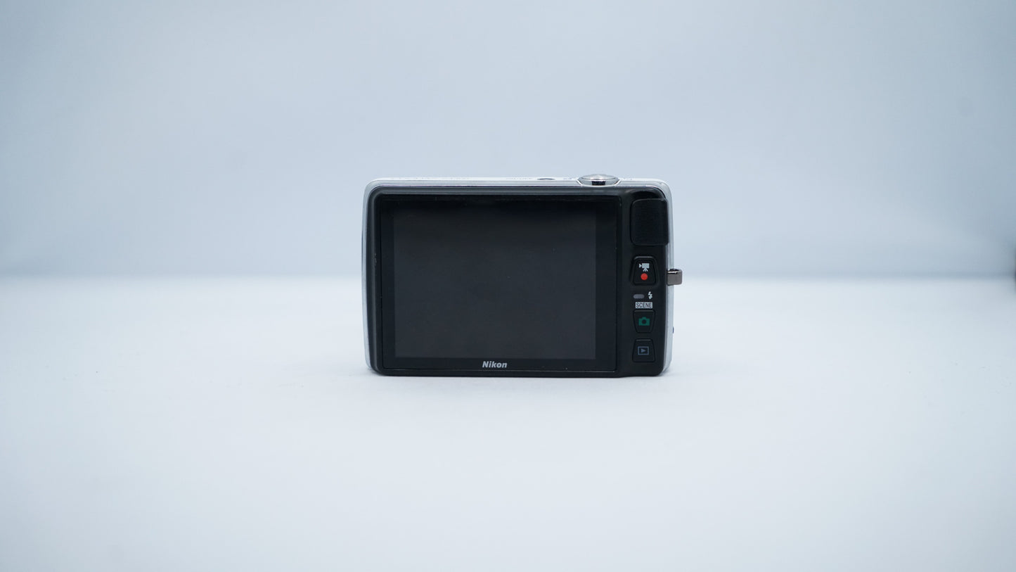 Nikon Coolpix S4300