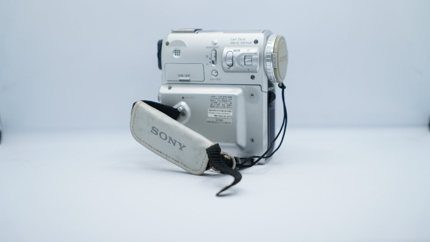 Sony Handycam DCR-PC105